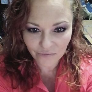 Meet your Posher, Candice